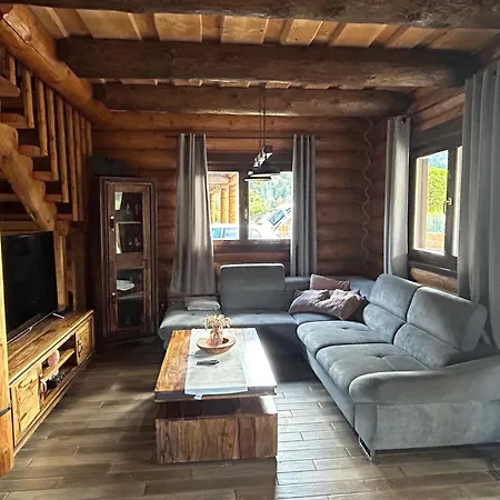 Zrub Laura Mýto pod Ďumbierom