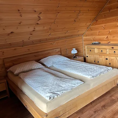 Zrub Laura * Mýto pod Ďumbierom